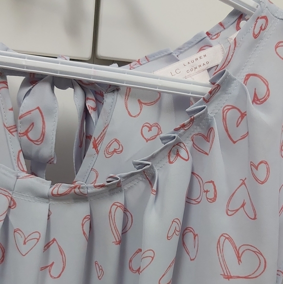 Lauren Conrad capped sleeve top - Picture 3 of 8